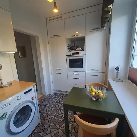 Center - Walking Distance To Everything - Beach, Downtown, Shops, Cafes Apartamento Sopot