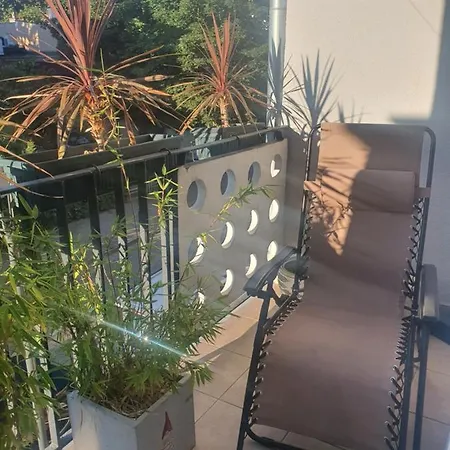 Center - Walking Distance To Everything - Beach, Downtown, Shops, Cafes